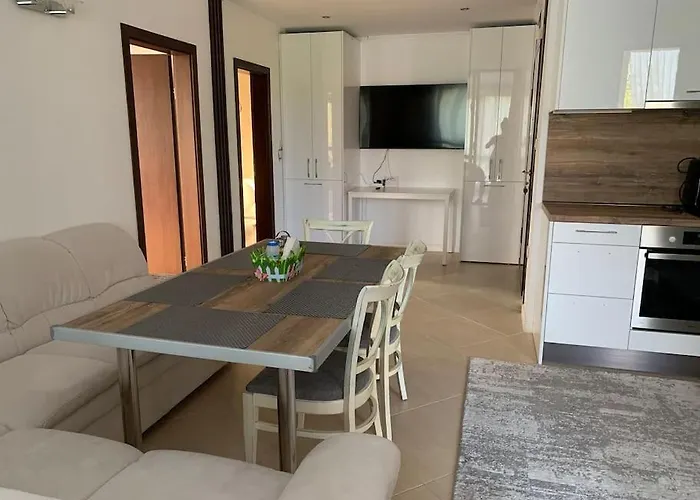 двуспални оазис бийч клуб Apartment