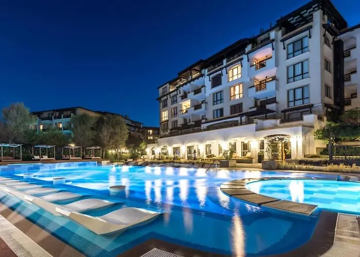 двуспални оазис бийч клуб *