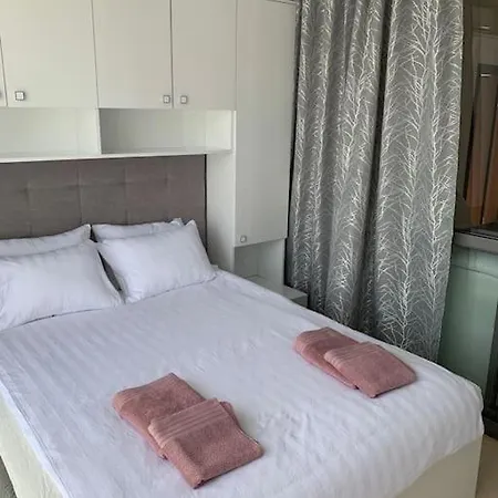 двуспални оазис бийч клуб 公寓