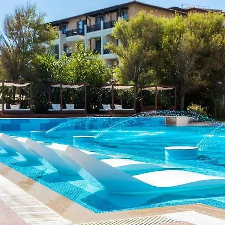 двуспални оазис бийч клуб *