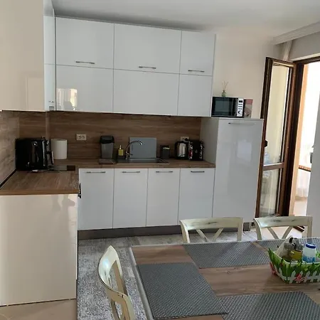 двуспални оазис бийч клуб