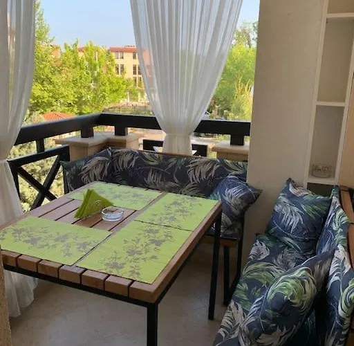 двуспални оазис бийч клуб *