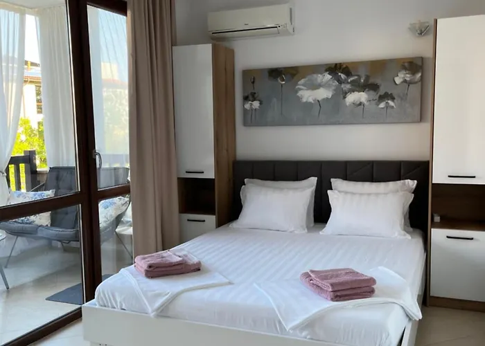 двуспални оазис бийч клуб * 로제넷츠